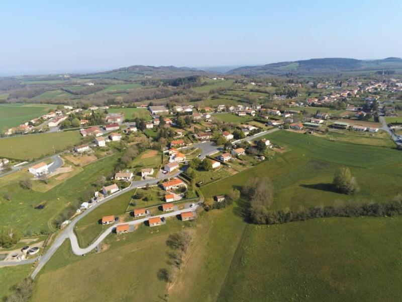 Les Chalets D Hermine 蒙特勒东拉贝索涅 外观 照片